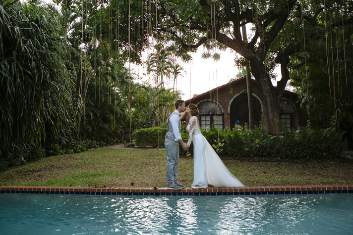 First Look pictures, key west wedding photographer,