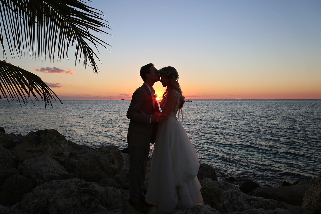 wedding ceremony, key west wedding photographers, fort zachary taylor beach wedding, destination wedding photos, sunset wedding photos