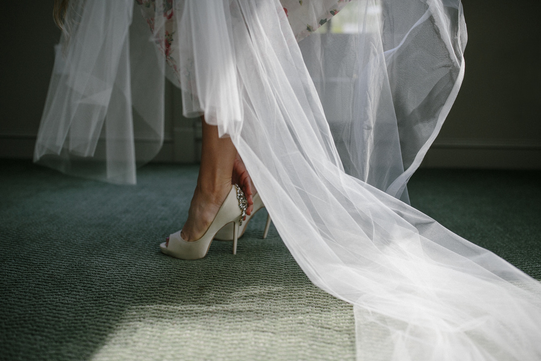 Weddings By Romi, Getting ready pictures, wedding picture, key west wedding photographer, destination wedding photographer, wedding shoes, badly mistake wedding shoes