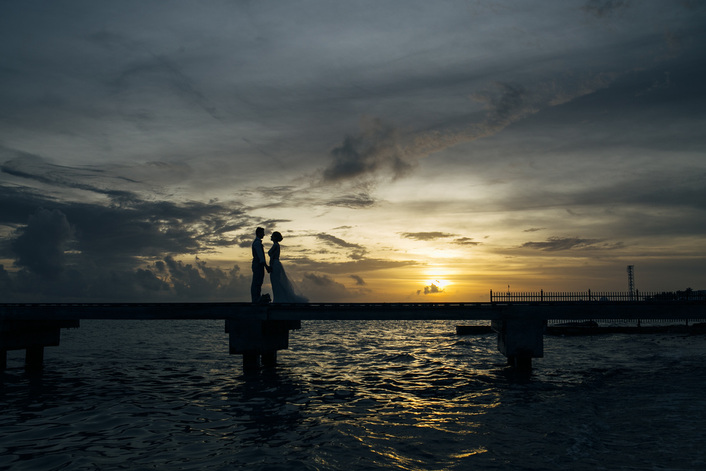 Key West beach wedding, destination wedding, sunset wedding picture