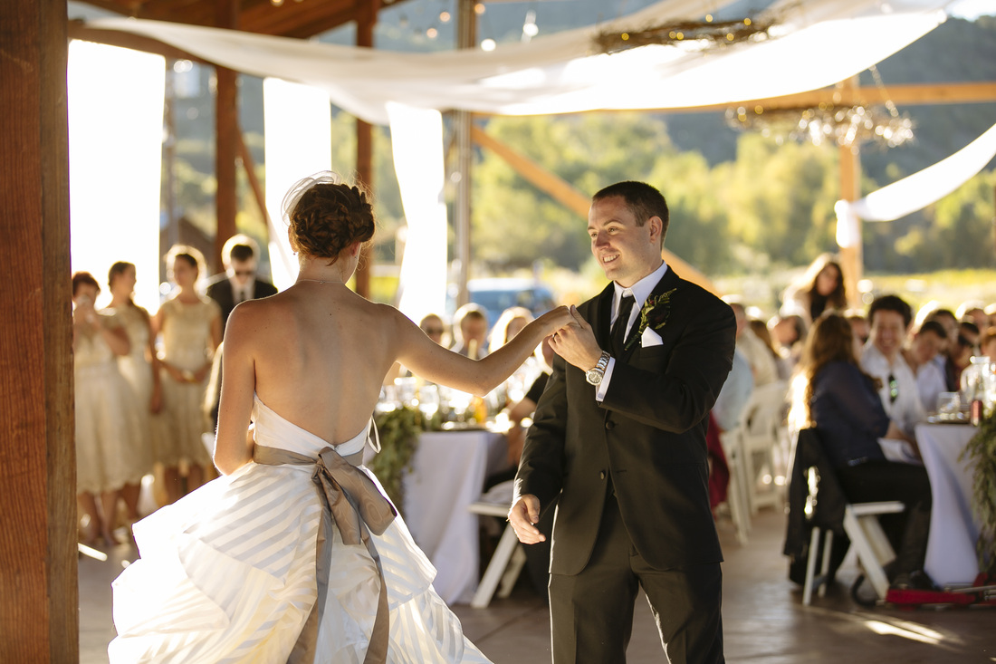 country wedding, colorado wedding, reception location in aspen, first dance