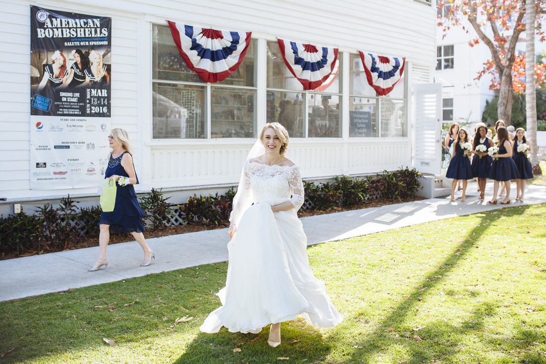 Little White House wedding, Wedding dress picture, Key West wedding Photographer, Key West wedding photography, First Look