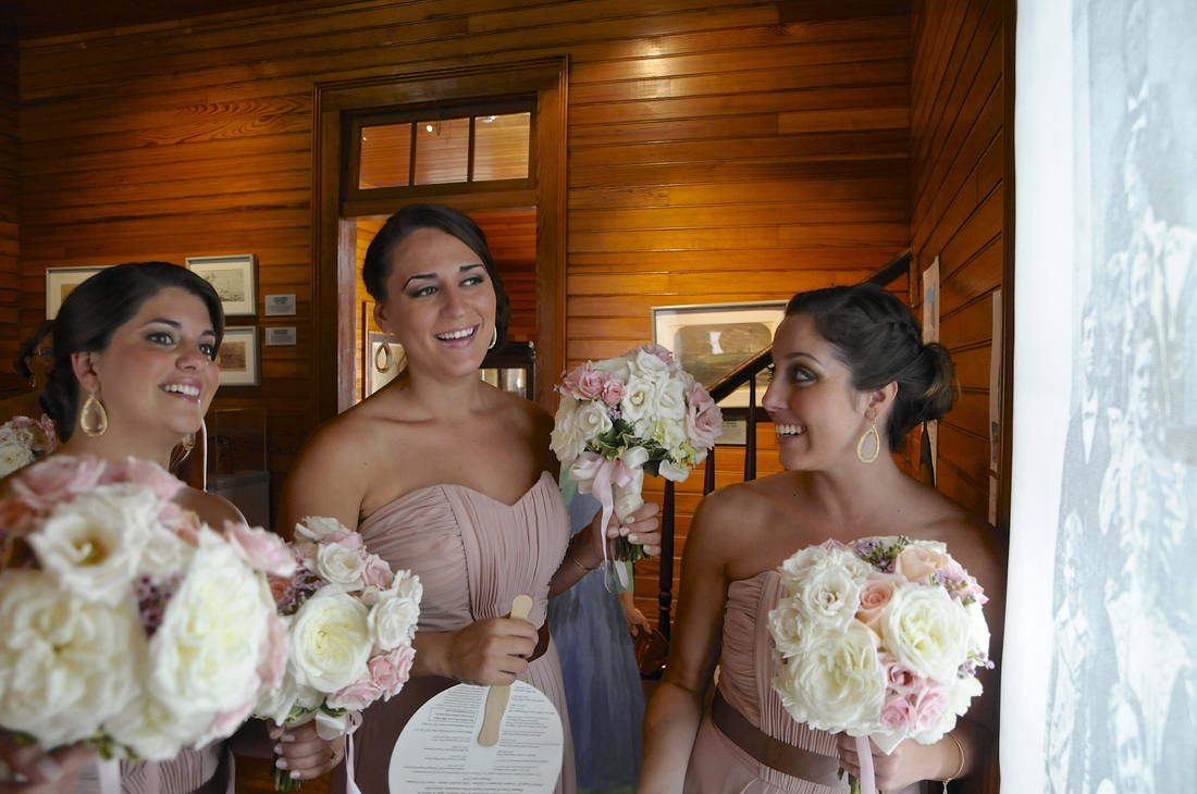 bridesmaids in key west lighthouse