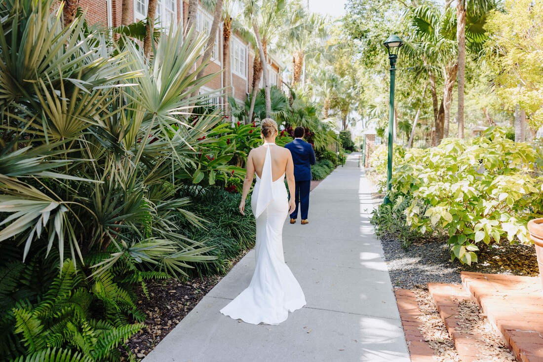 Bride and groom first look by the fountain at Truman Annex Key West Picture