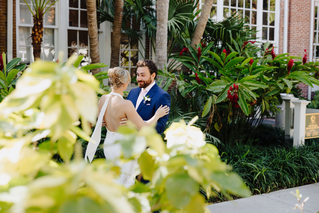 Bride and groom first look by the fountain at Truman Annex Key West Picture