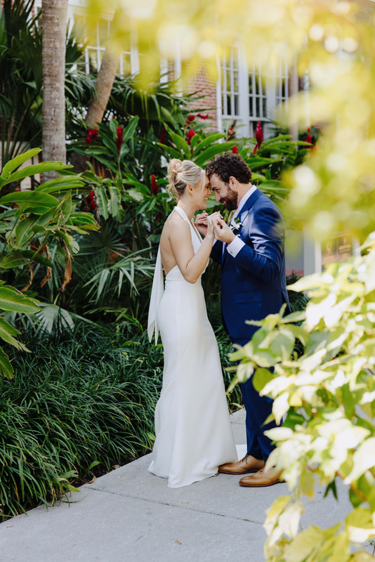 Bride and groom first look by the fountain at Truman Annex Key WestPicture