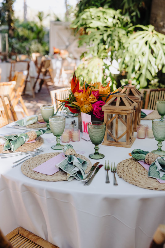 Vibrant tropical wedding reception at Audubon House in Key West Picture