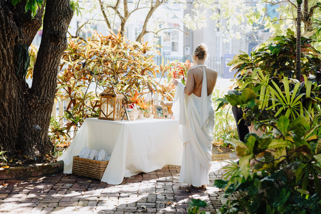 Vibrant tropical wedding reception at Audubon House in Key West Picture