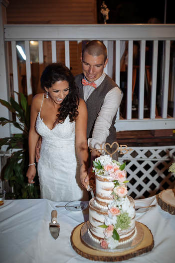 Weddings By Romi, Key West wedding Photographer, Fort Zachary Beach wedding, Key West wedding, Key West reception, Cake cutting