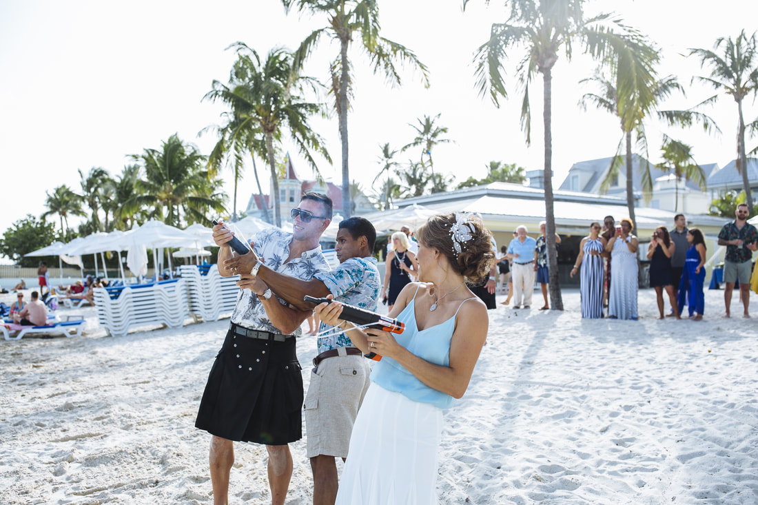 Wedding games, Beach wedding, Key West wedding, key West wedding Photography, Key West wedding Photographers, Weddings By Romi