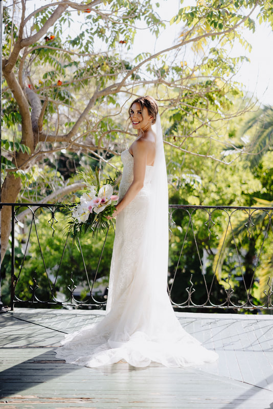 Hemingway House wedding Picture