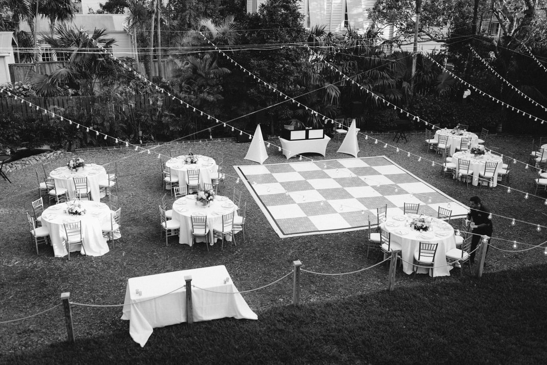 Hemingway Home wedding picture