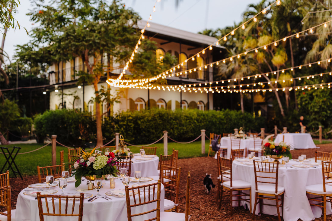 Hemingway Home wedding picture