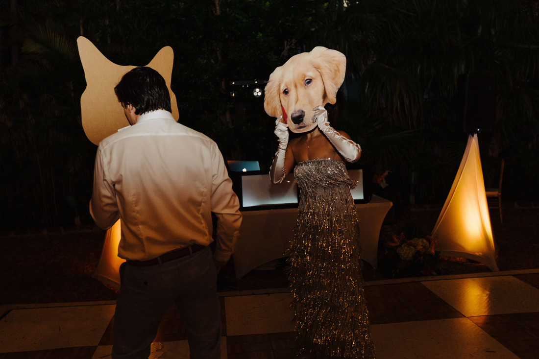 Hemingway Home reception wedding picture