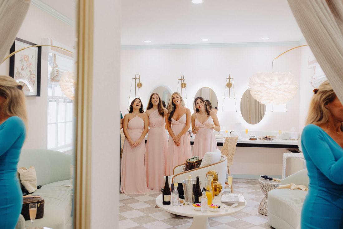 Bride getting ready in casa marina picture