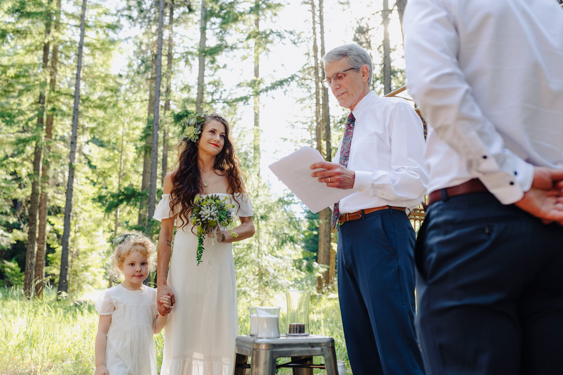 Oregon wedding photographer picture