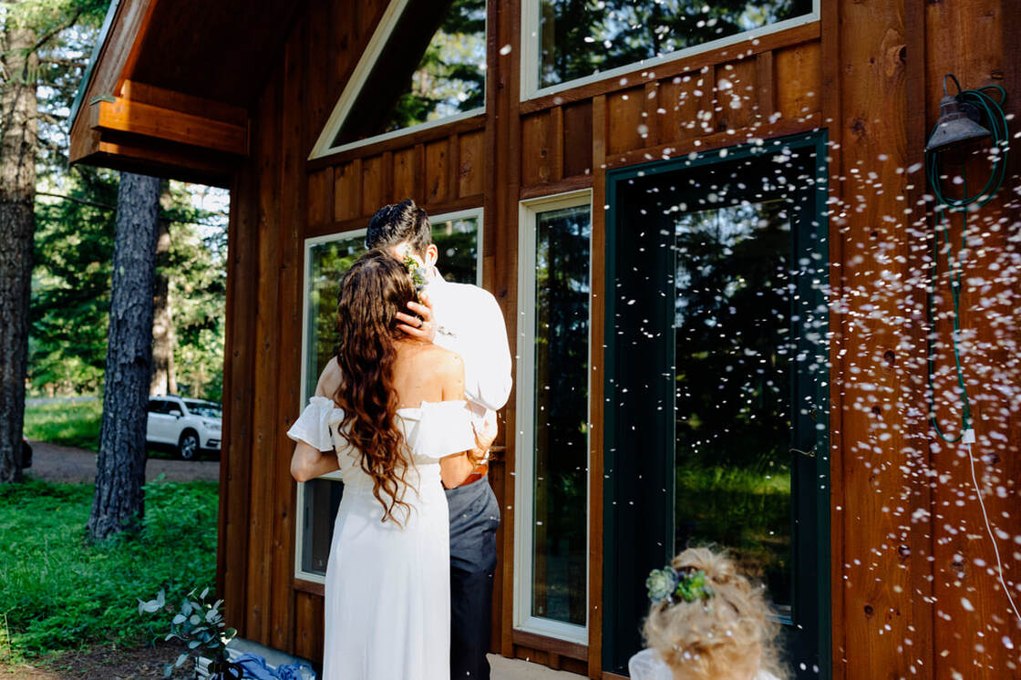 Oregon wedding photographer picture