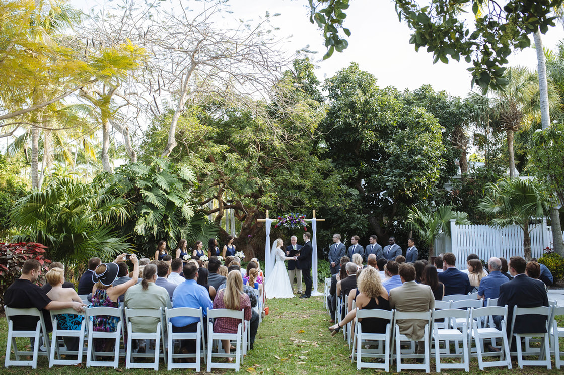 Little White House wedding, Wedding dress picture, Key West wedding Photographer, Key West wedding photography, Wedding Ceremony at Little White House