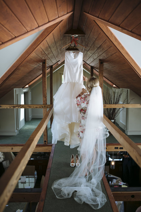 wedding dress picture,Bride getting ready, weddings by romi, key west wedding photographer, key west wedding photography, key west photographers, florida keys weddings, beach wedding, double ceremony