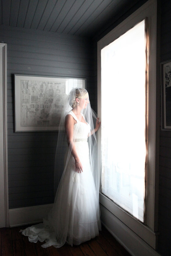 beautiful key west bride, lighthouse wedding photos, key west wedding photographers