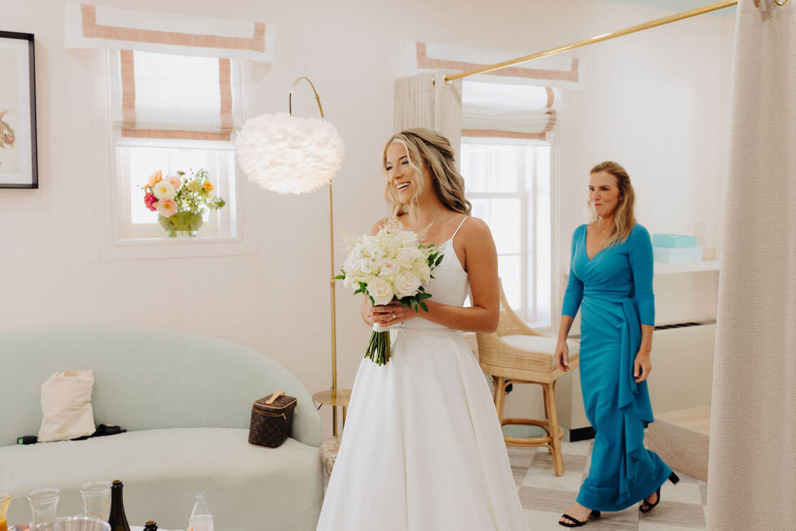 Bride getting ready picture in Casa Marina